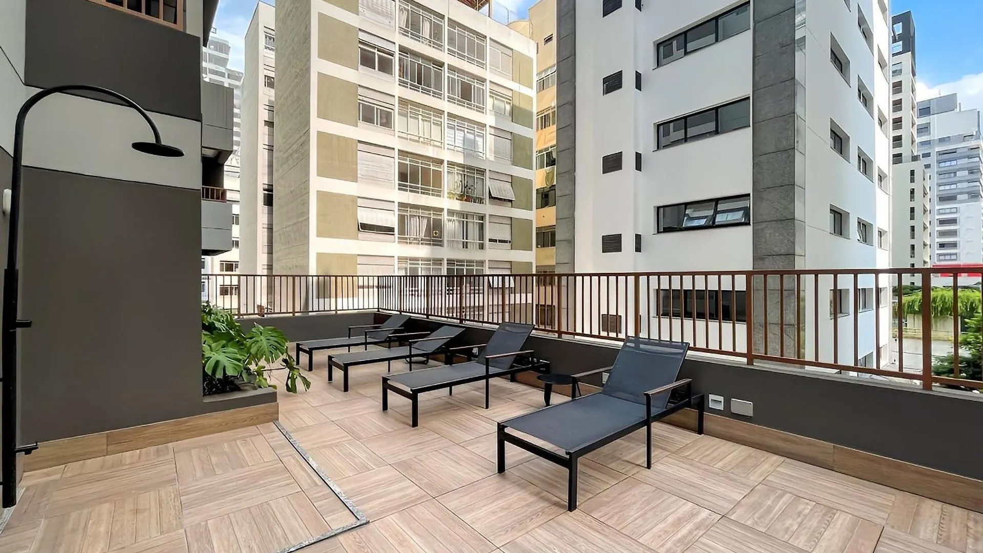 Pamplona Condominio, Piscina E Conforto, Ao Lado Do Metro Trianon-Masp Sao Paulo